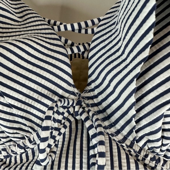 CACIQUE SWIM Women’s Size 44C Bikini Top Striped Underwire Ruffled Padded - Picture 5 of 16